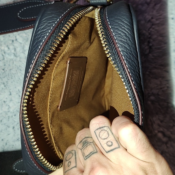 NWT Coach Sullivan Xbody in leather and denim - Picture 6 of 12